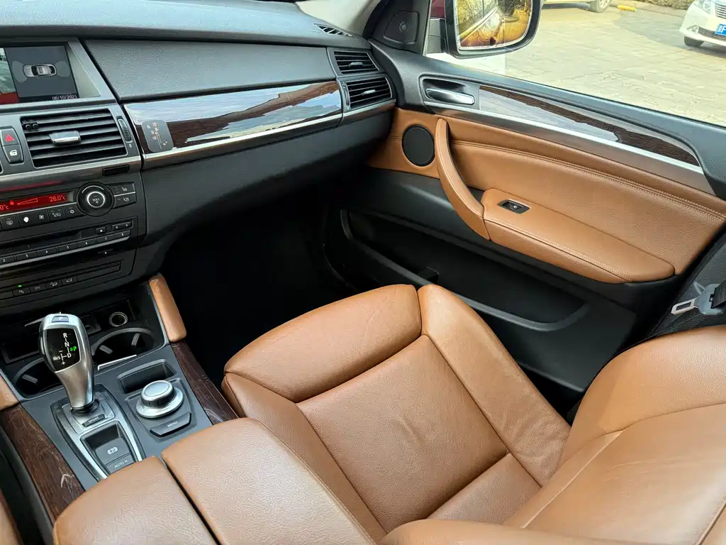 BMW X6 — миниатюра 16