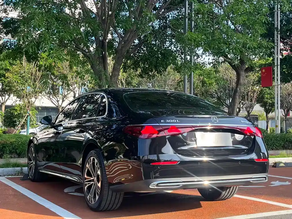 Mercedes-Benz E-Class E 2026 E 300 L Luxury
