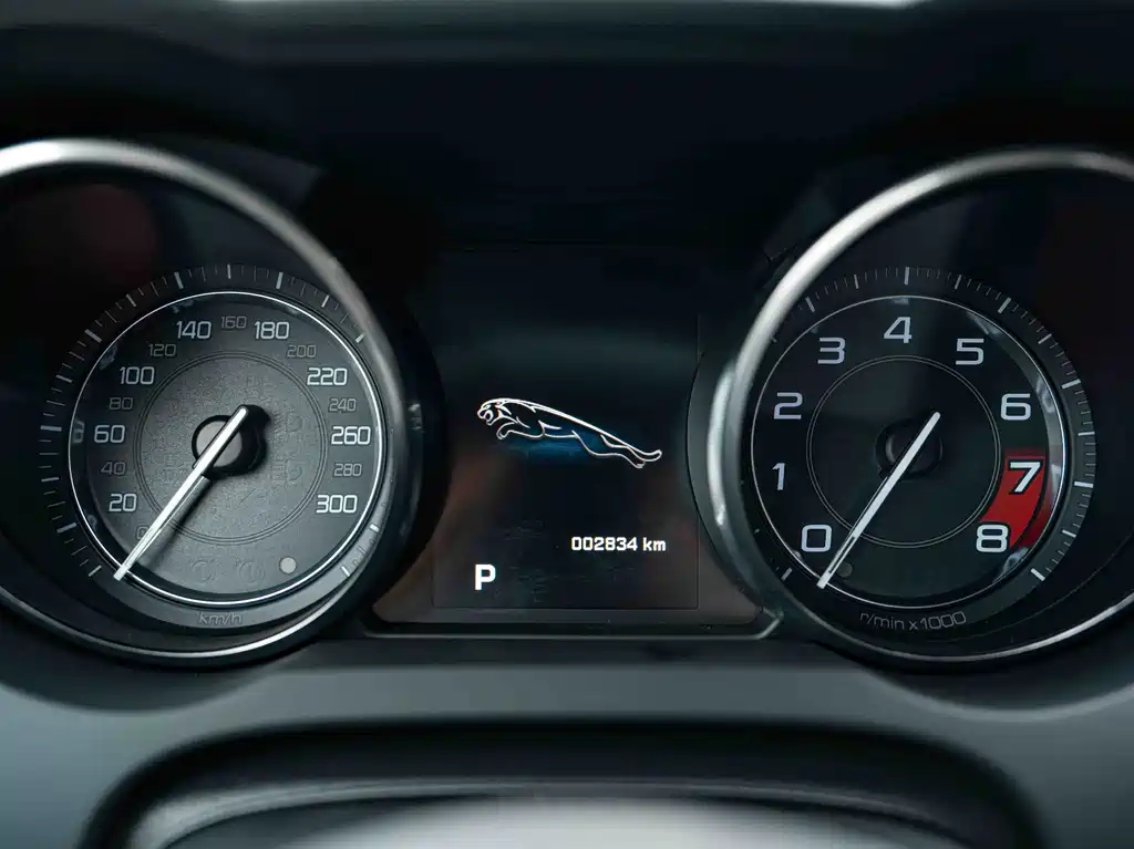Jaguar F-TYPE — миниатюра 14