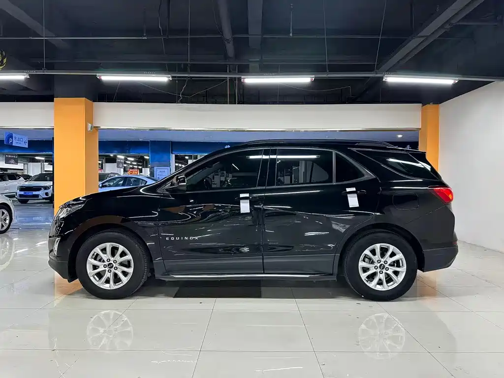 Chevrolet Equinox — миниатюра 9