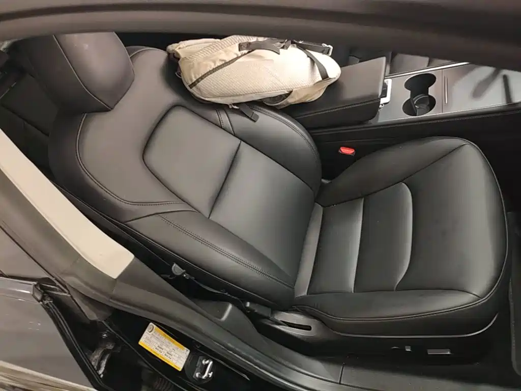 Tesla Model 3 — миниатюра 25