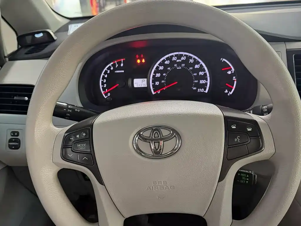 Toyota Sienna 2013 3.5L AT