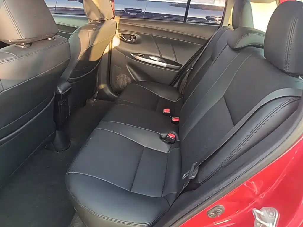 Toyota Yaris L — миниатюра 17