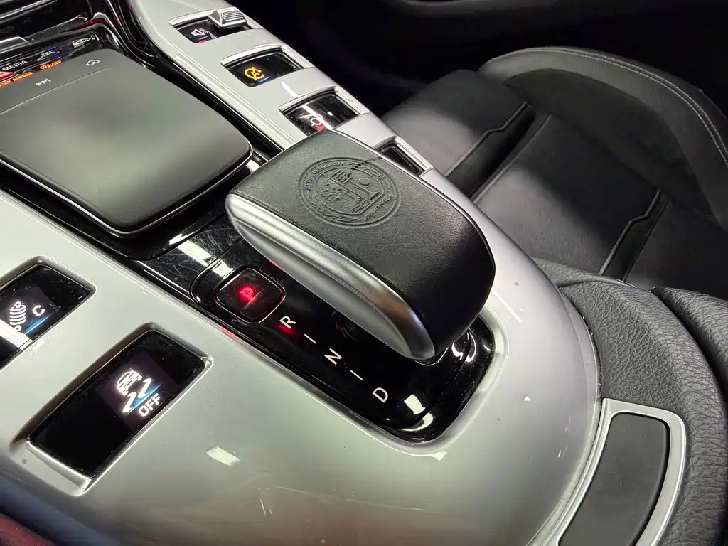 Mercedes-Benz AMG GT — миниатюра 17
