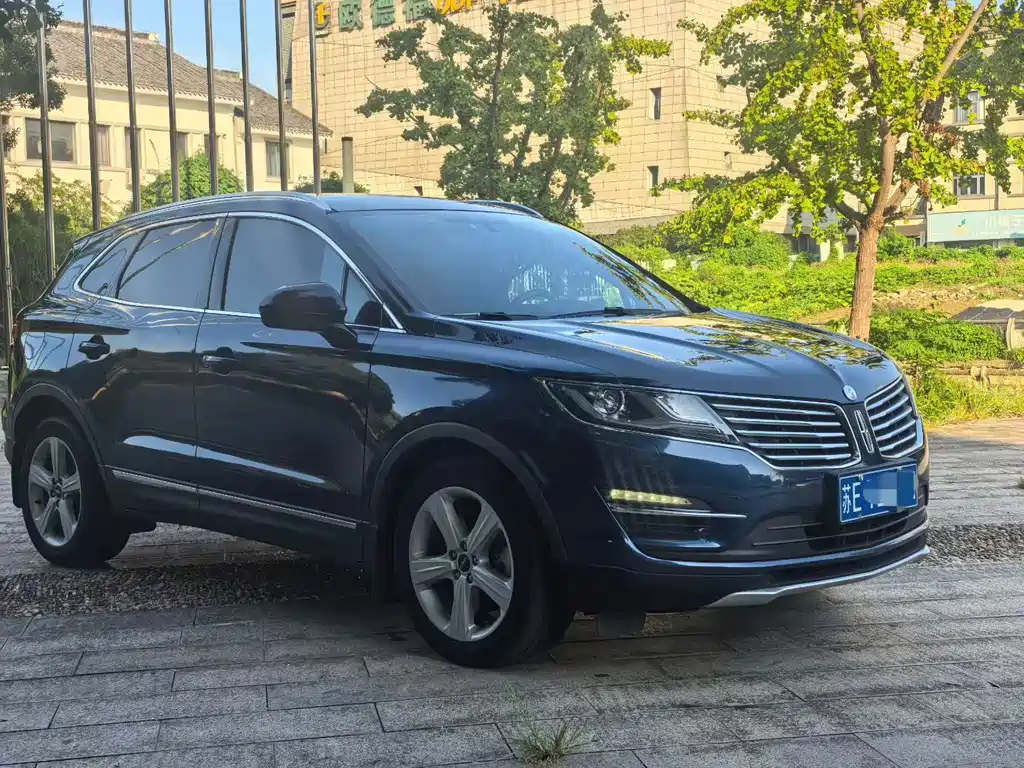 Lincoln MKC — миниатюра 3
