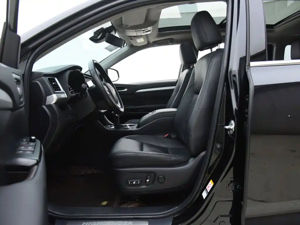 Toyota Highlander — миниатюра 6