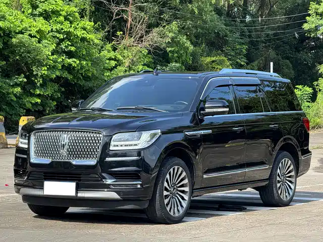 LINCOLN NAVIGATOR