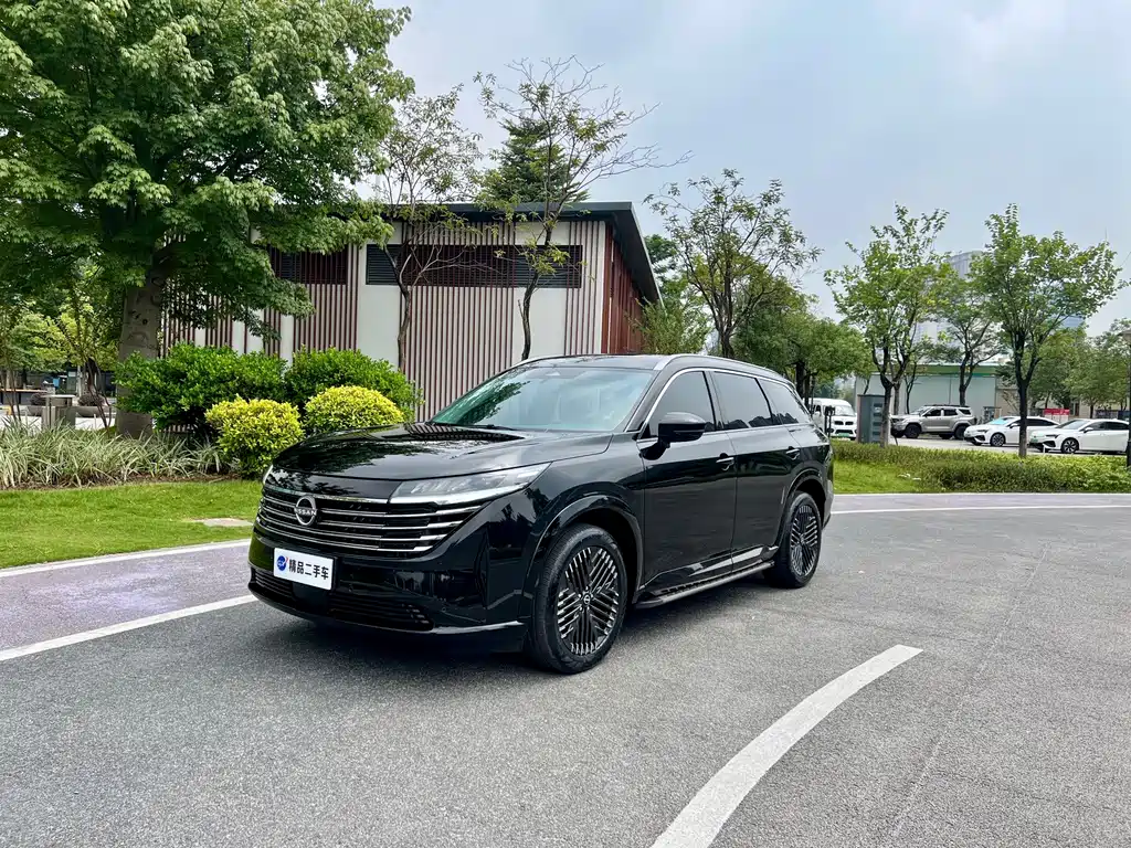 Nissan Teramont