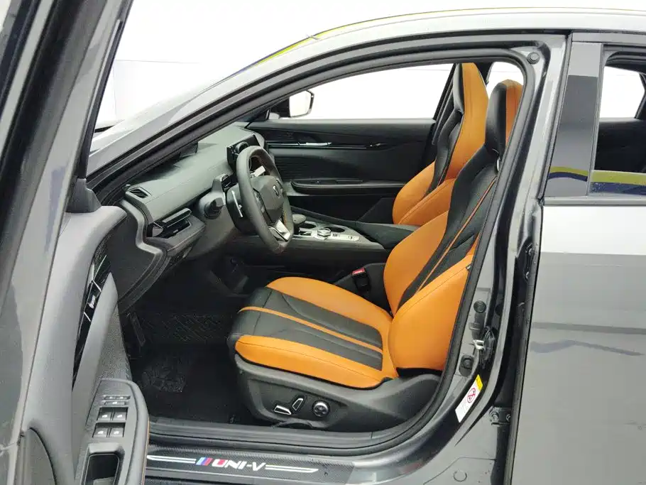 Changan UNI-V — миниатюра 9