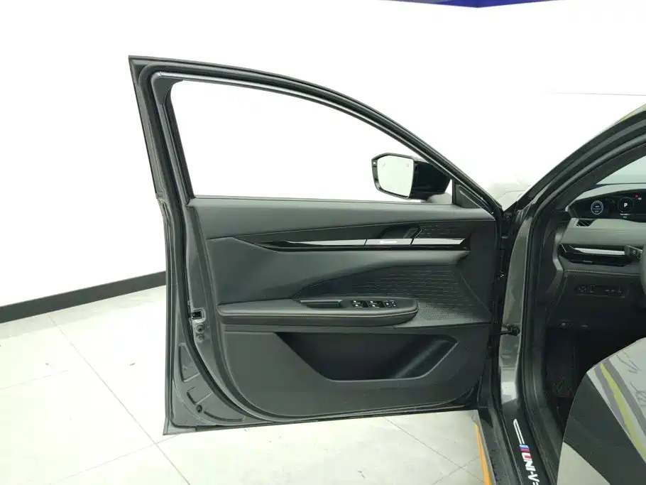 Changan UNI-V — миниатюра 7