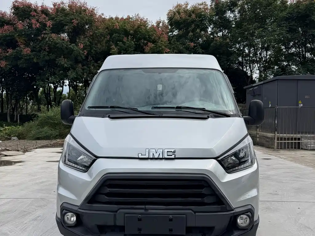 JMC Tesla — миниатюра 2