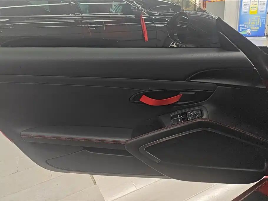 Porsche 718 2019 Cayman T 2.0T