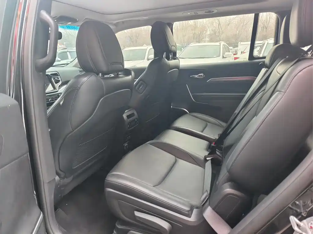 JEEP GRAND COMMANDER