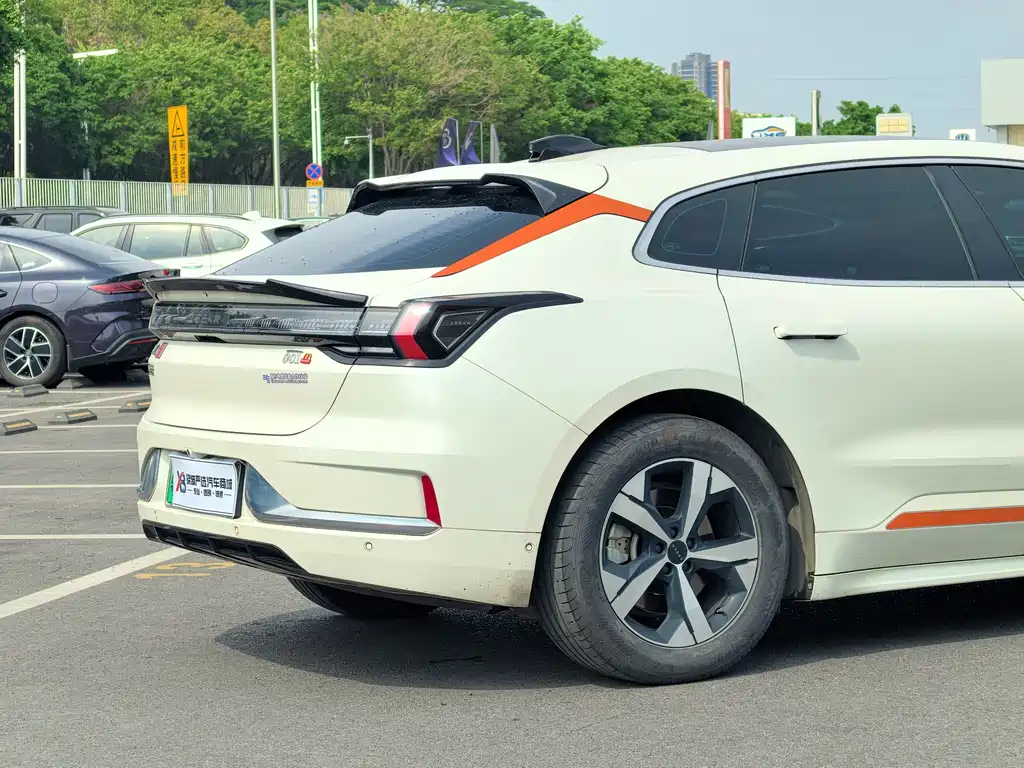 ZEEKR EXTREME KRYPTON 001