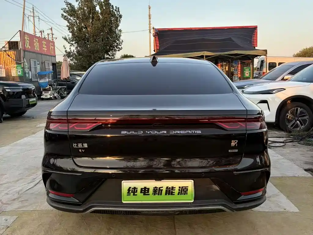 BYD Han 2025 EV 506KM Luxury
