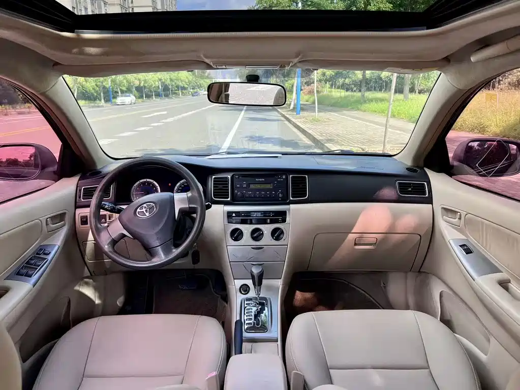 Toyota Corolla — миниатюра 13