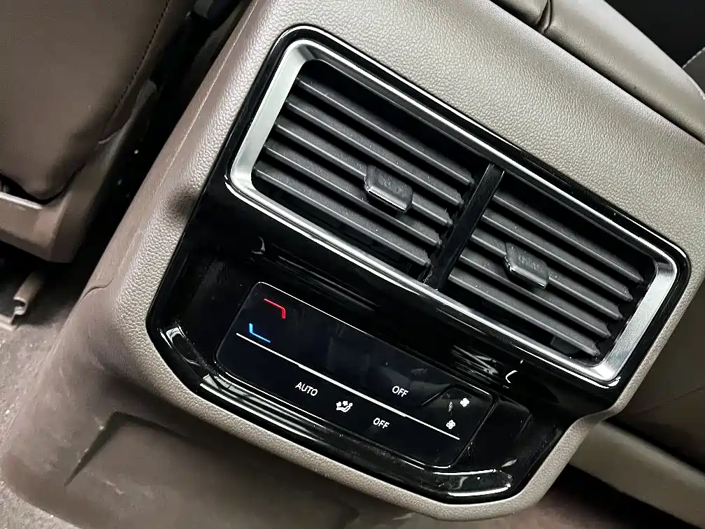 Volkswagen Viloran 2026 380TSI