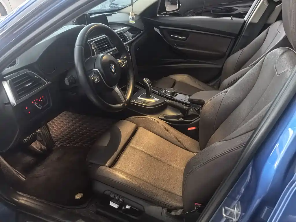 BMW 3 Series — миниатюра 4