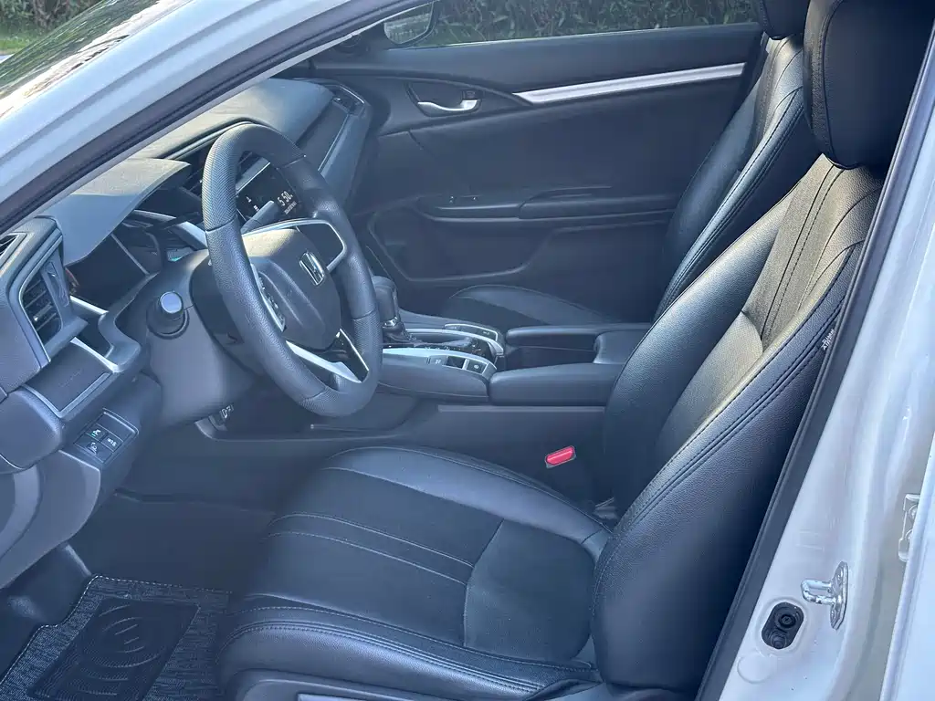 Honda Civic 2016 220TURBO CVT Luxury