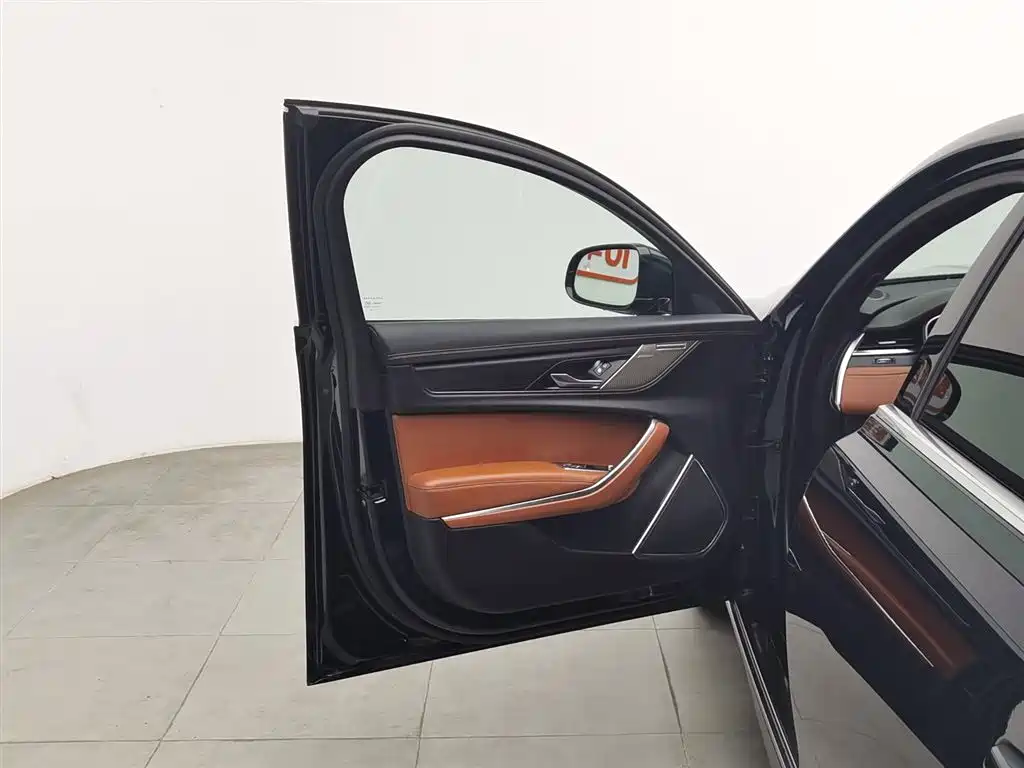 Jaguar XFL 2022 XFL 2.0T P300 Flagship Sport
