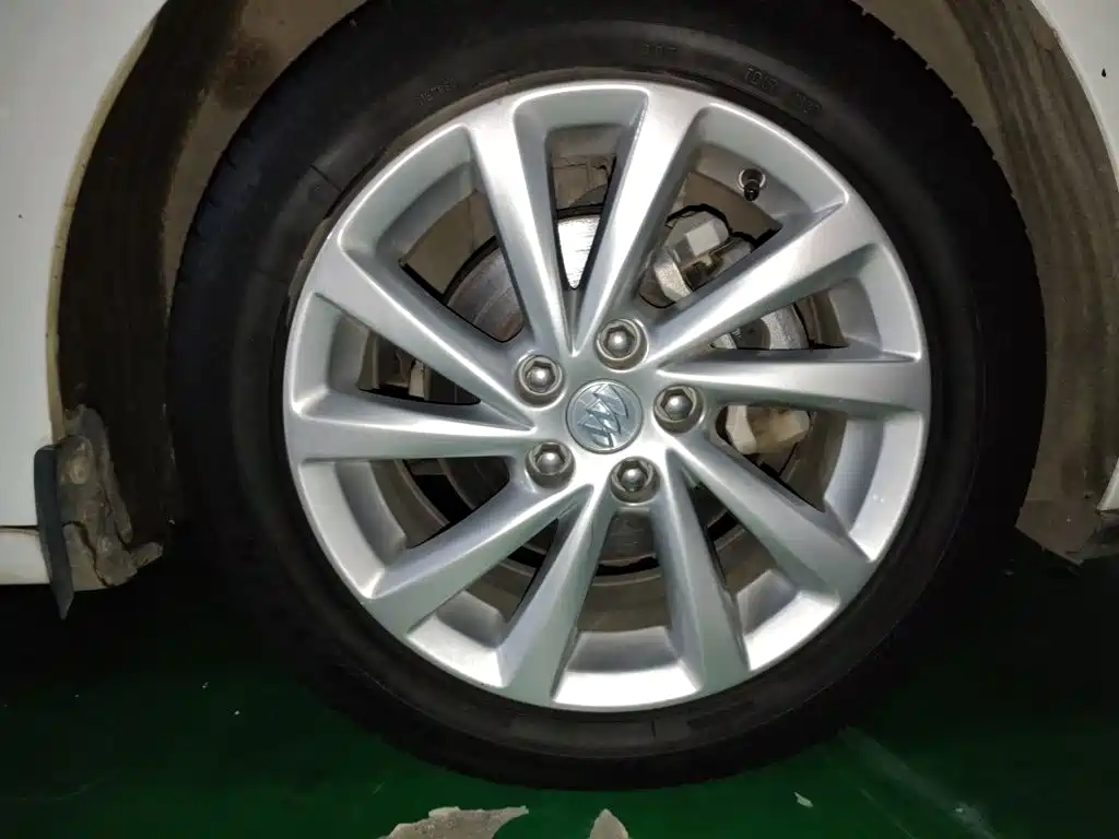 Buick Verano — миниатюра 8