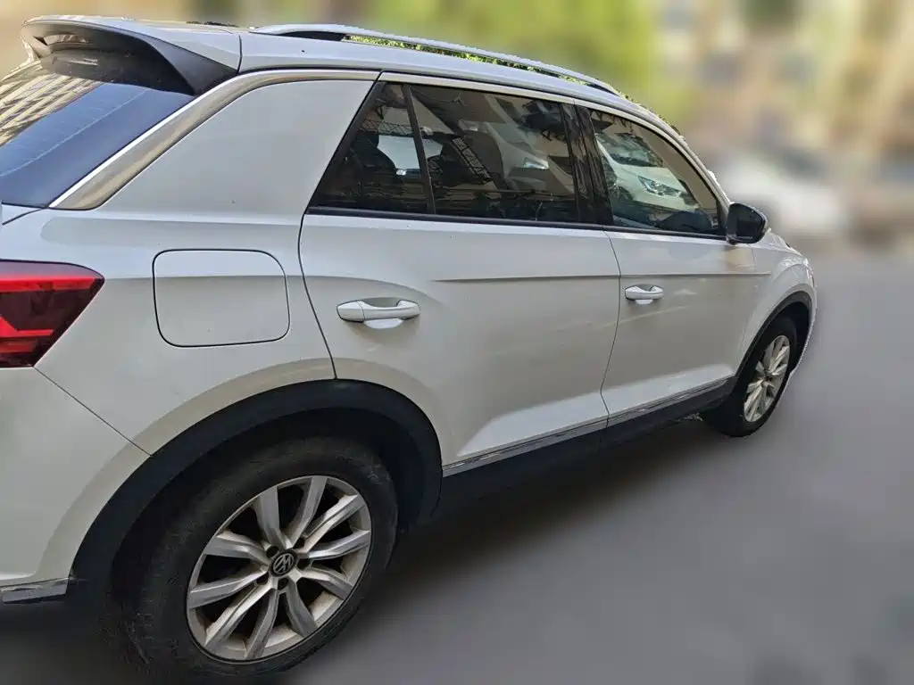 Volkswagen T-Roc — миниатюра 4