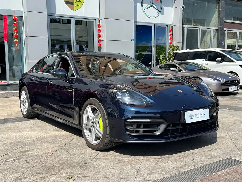 PORSCHE PANAMERA NEW ENERGY