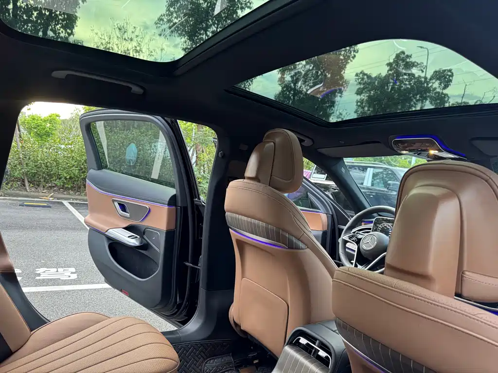 Mercedes-Benz E-Class — миниатюра 17