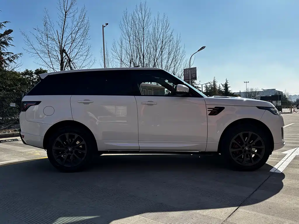 Land Rover Range Rover Sport 2020 3.0 L6 HSE DYNAMIC