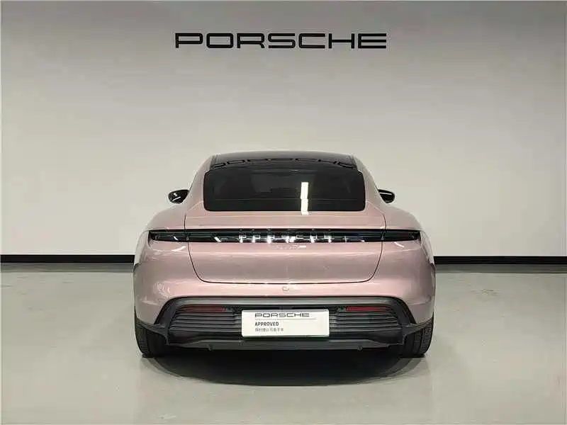 Porsche Taycan — миниатюра 7