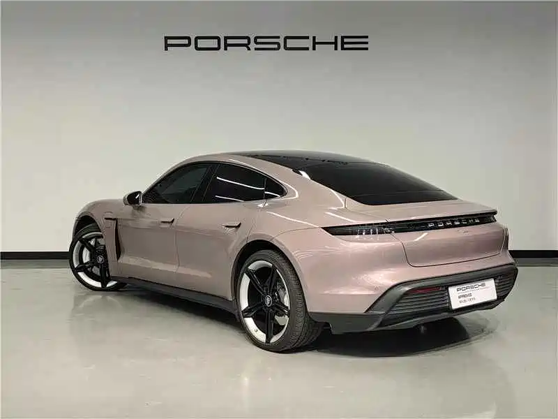 Porsche Taycan — миниатюра 5