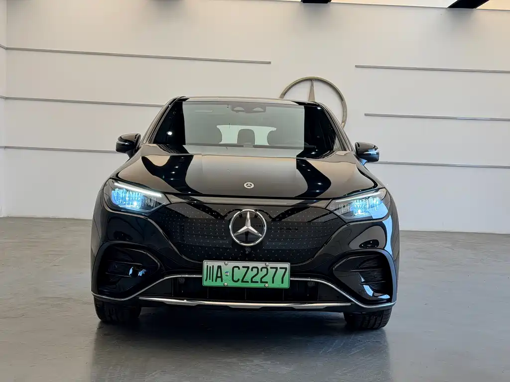 Mercedes-Benz EQE SUV — миниатюра 2