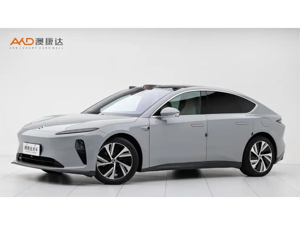 NIO ET5