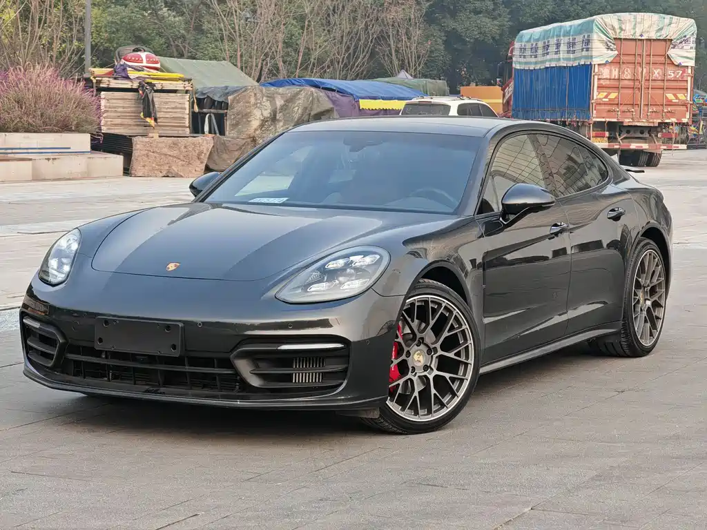 Porsche Panamera 2022