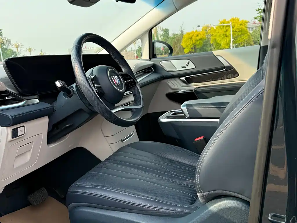 Buick Century 2023 2.0T мест
