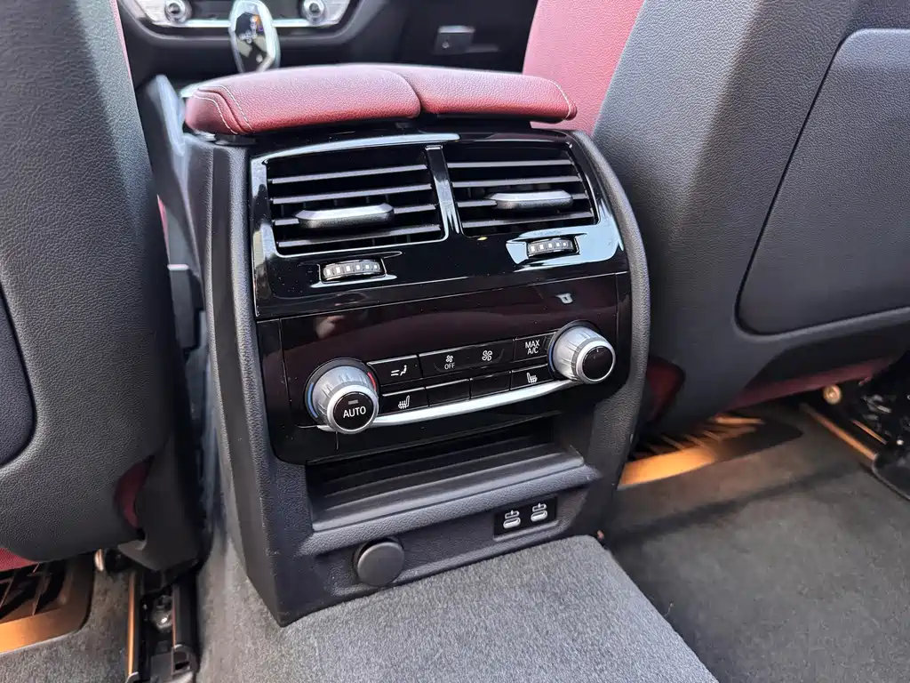 BMW 5 Series — миниатюра 18