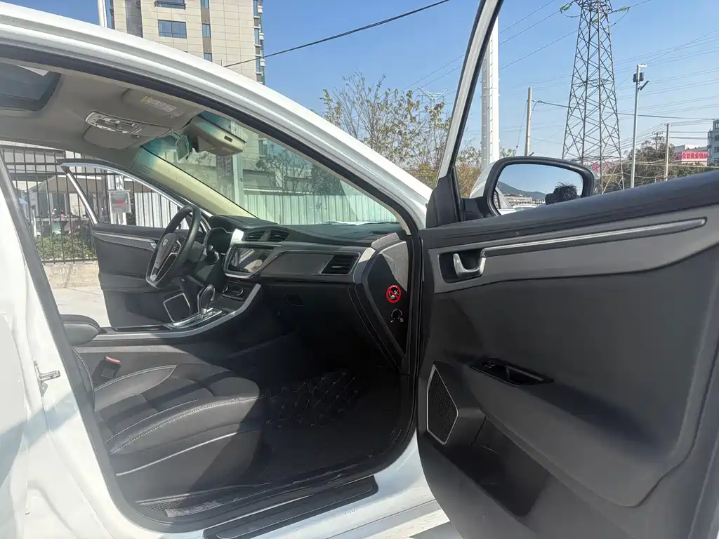 GEELY AUTOMOBILE EMGRAND GL