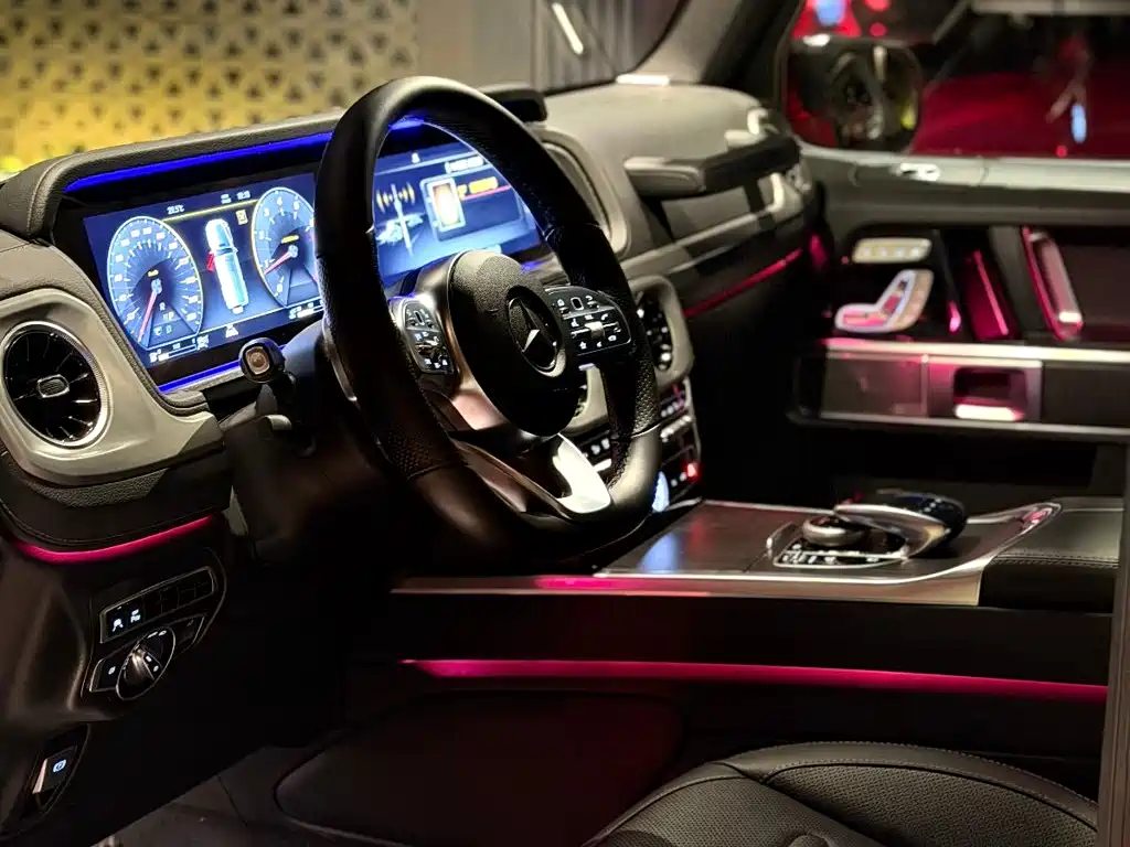 Mercedes-Benz G-Class — миниатюра 12