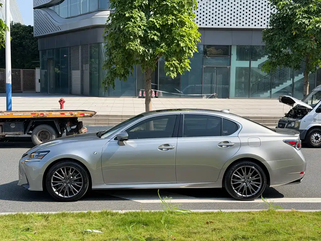 Lexus GS — миниатюра 16