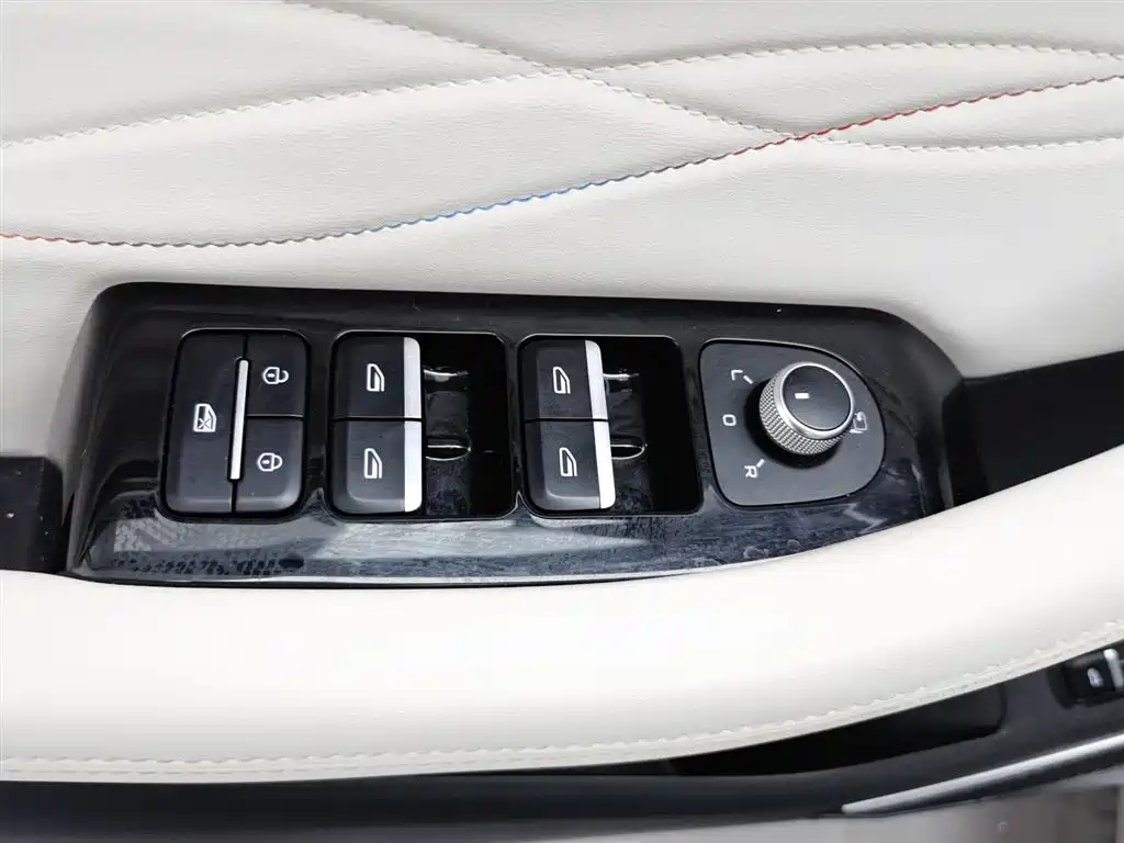 Geely Monjaro L 2021 2.0TD DCT EVO