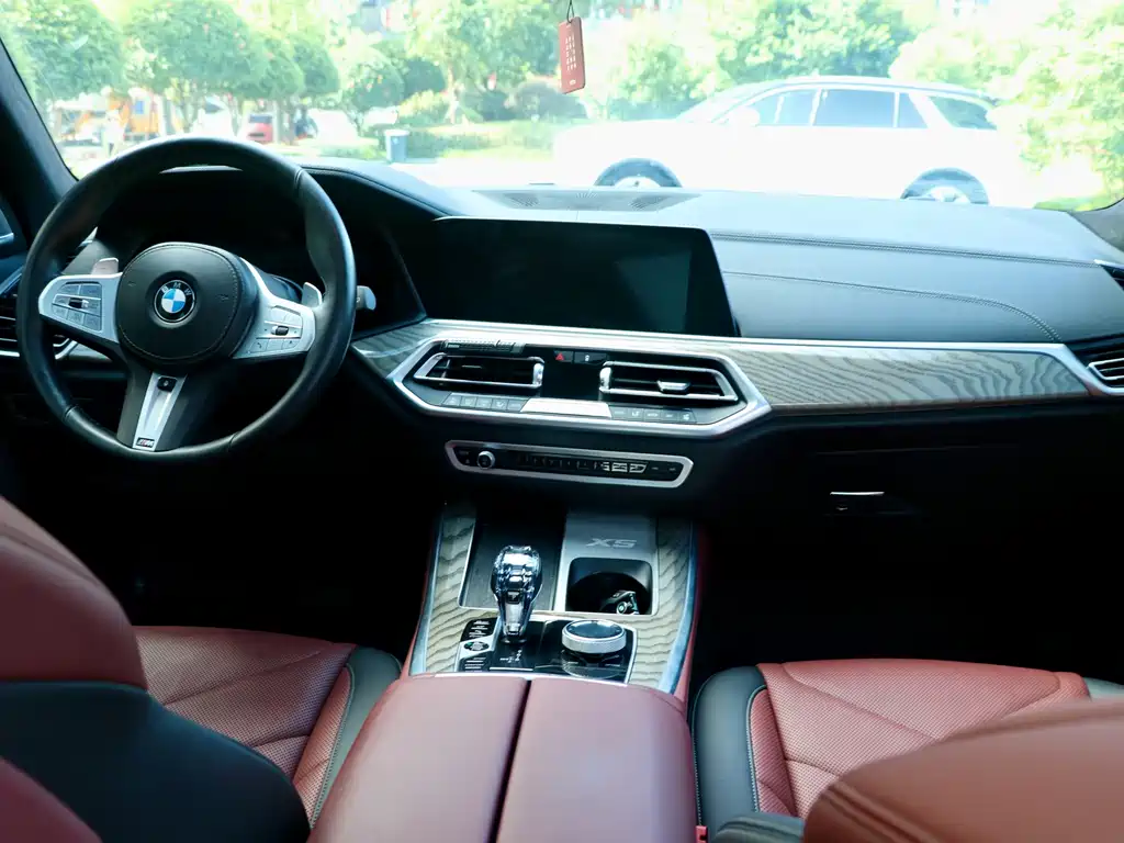 BMW X5 — миниатюра 14