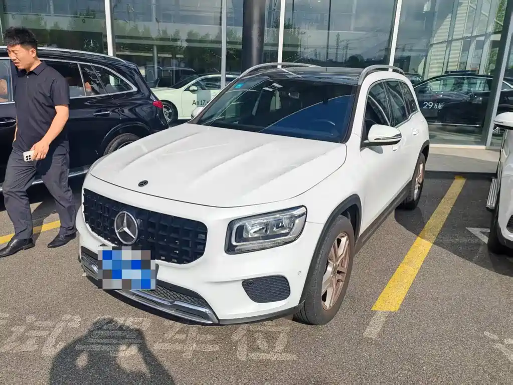 Купить Mercedes-Benz GLB