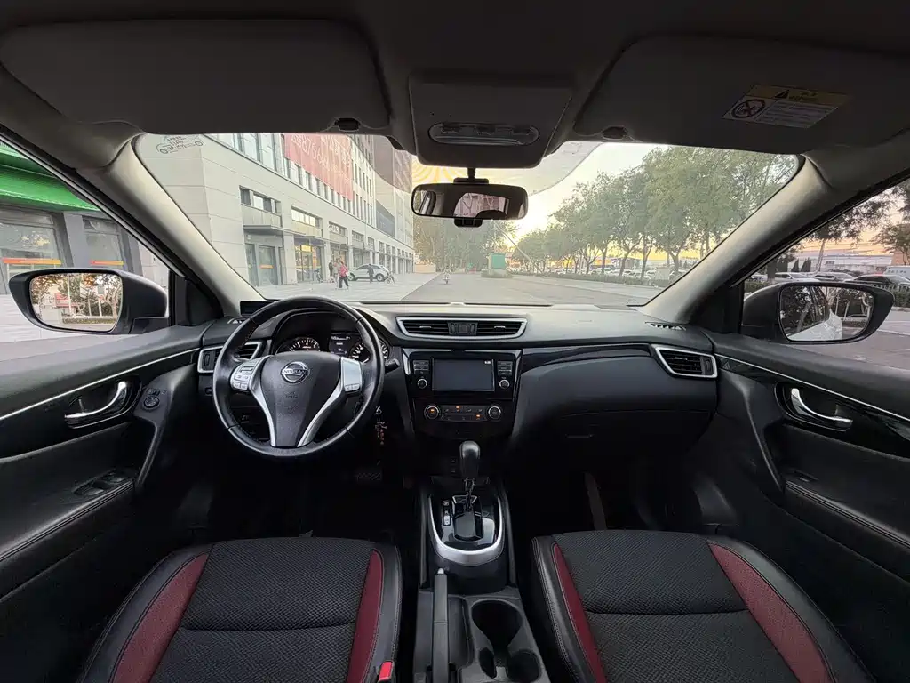 Nissan Qashqai — миниатюра 10