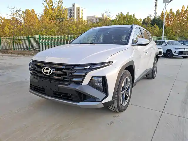 MODERN TUCSON 2025
