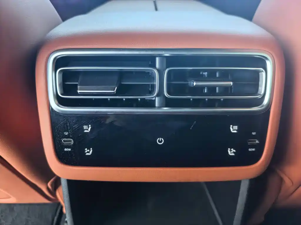 Li Auto Li L6 — миниатюра 18