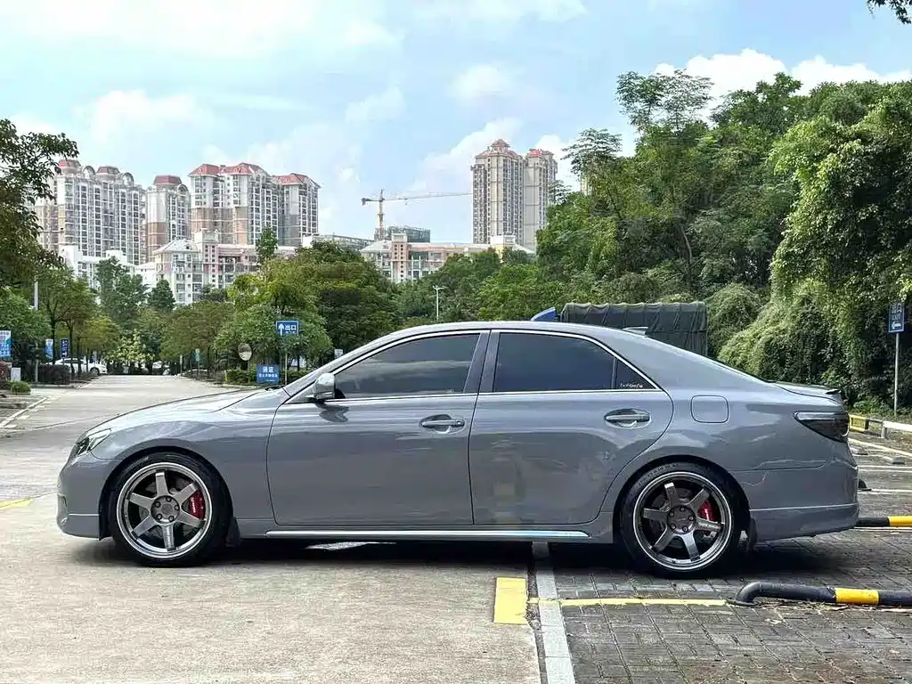 Toyota Reiz 2012 2.5V