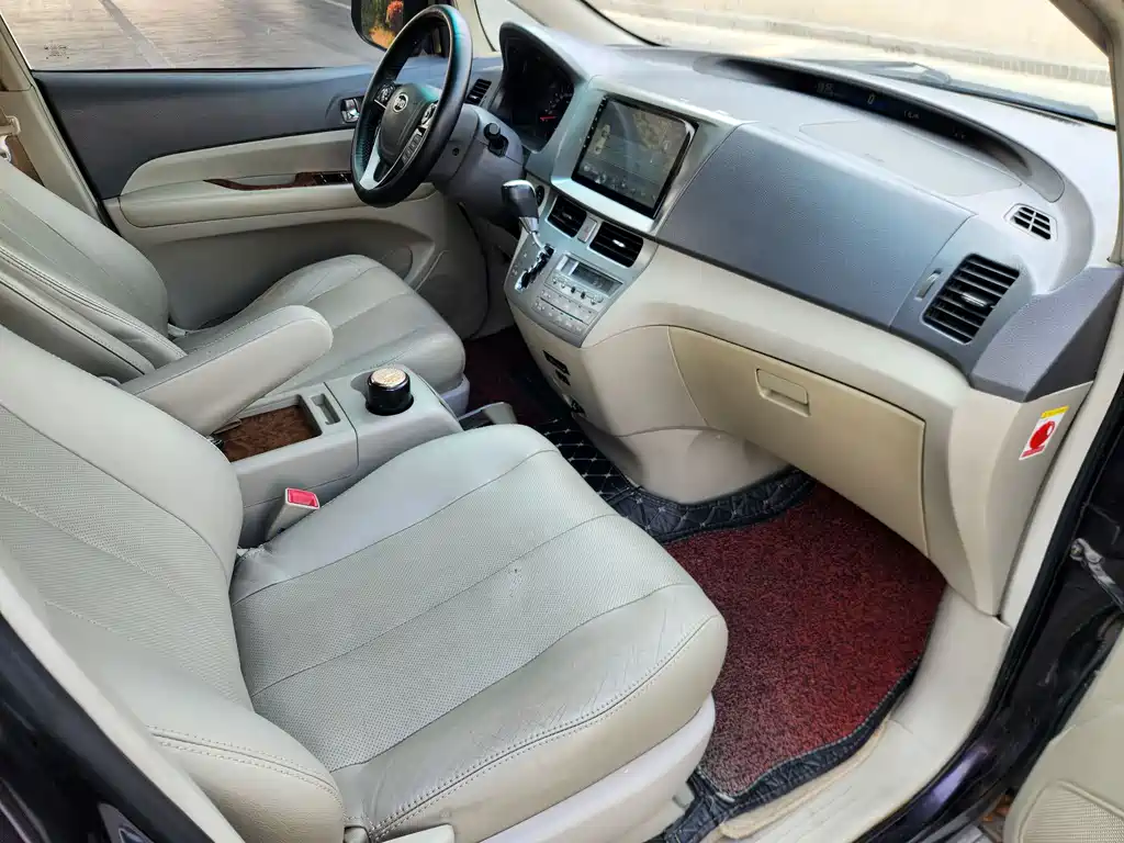 BYD M6 — миниатюра 15