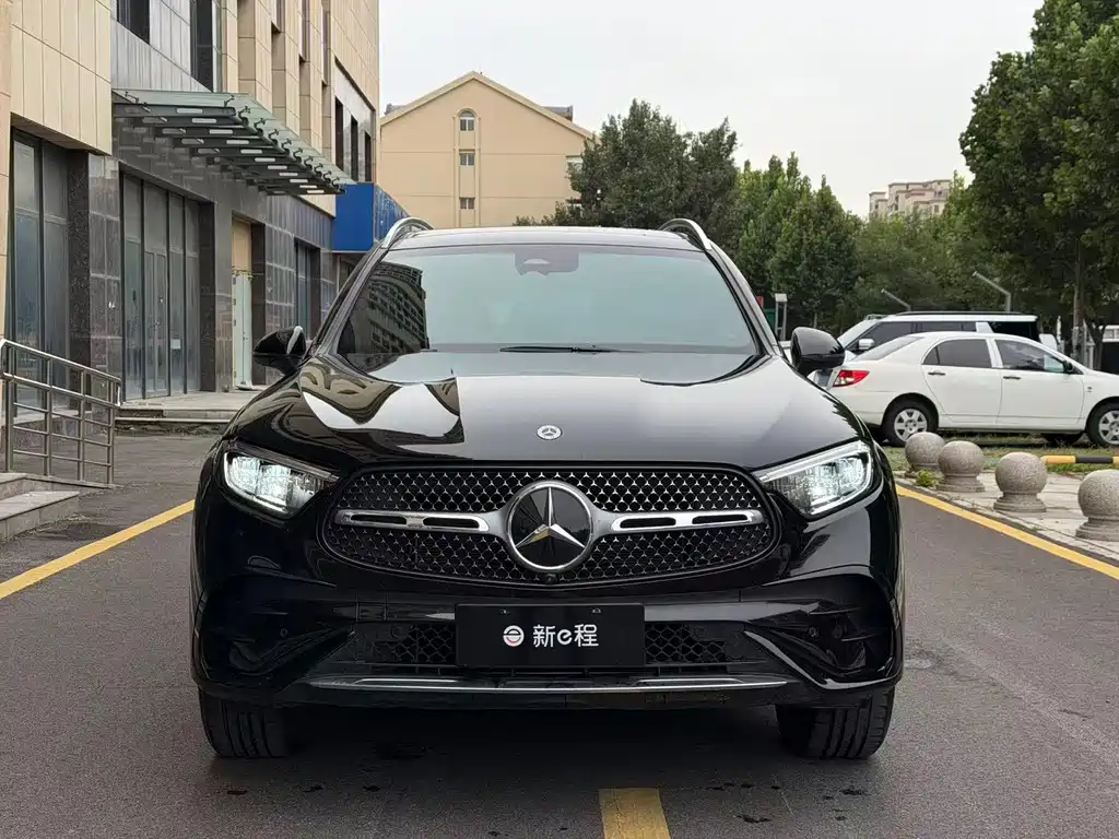 Mercedes-Benz GLC 2023 GLC 300 L 4MATIC 5 мест