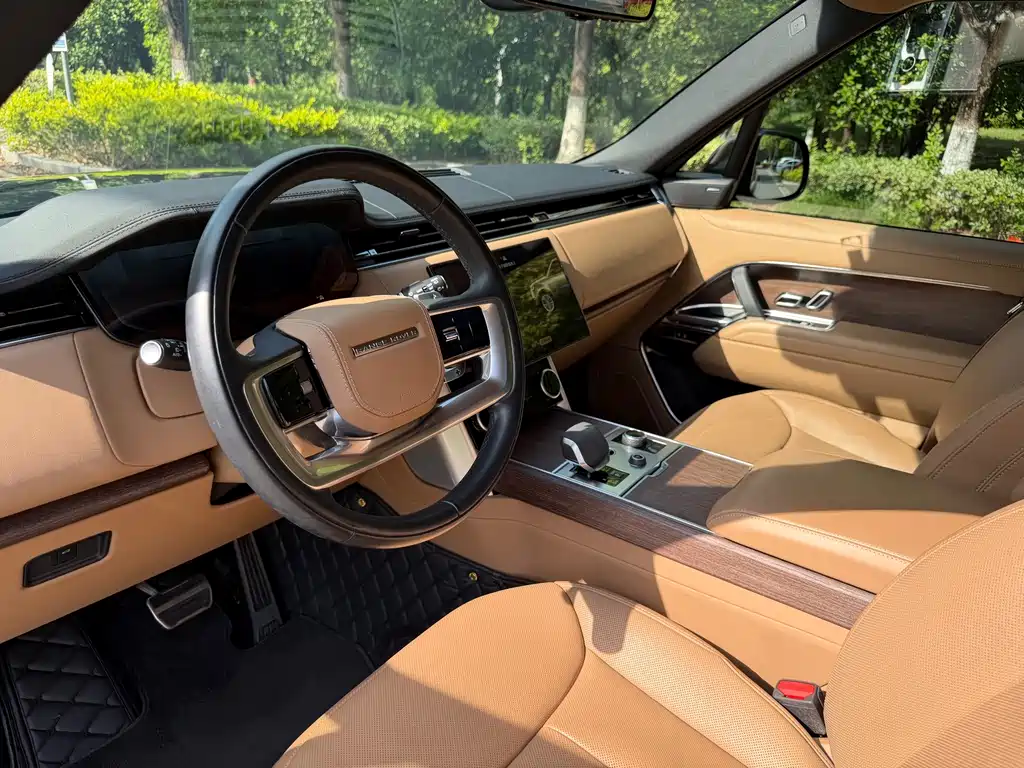 Land Rover Range Rover — миниатюра 3