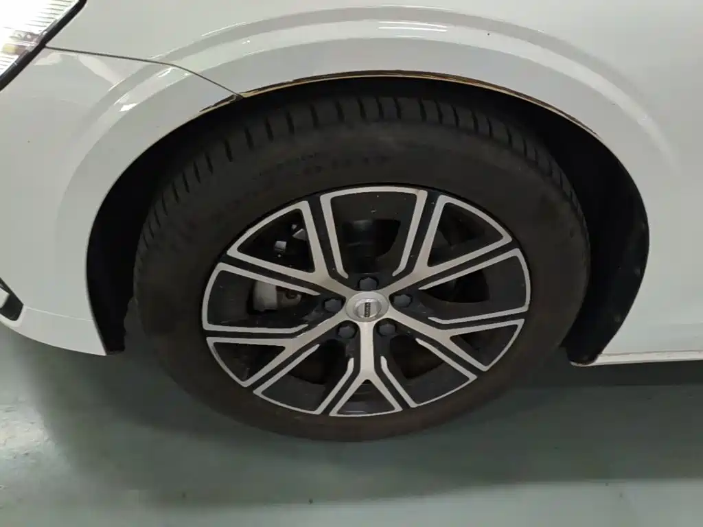 Volvo S60 — миниатюра 23